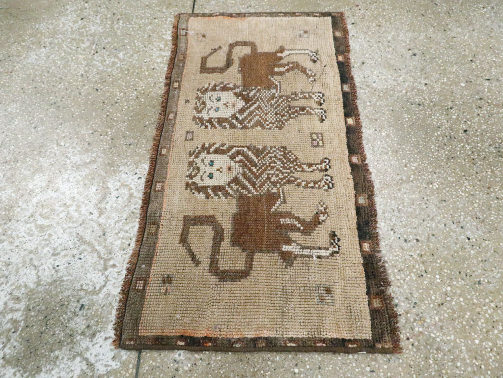 Vintage Turkish Anatolian Pictorial Throw Rug (Pair: 2 of 2), No.29318 - Staging