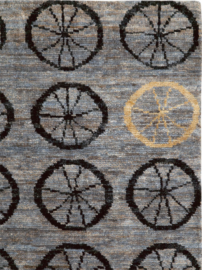 Contemporary Turkish Anatolian Room Size Carpet, No.29337 - Staging