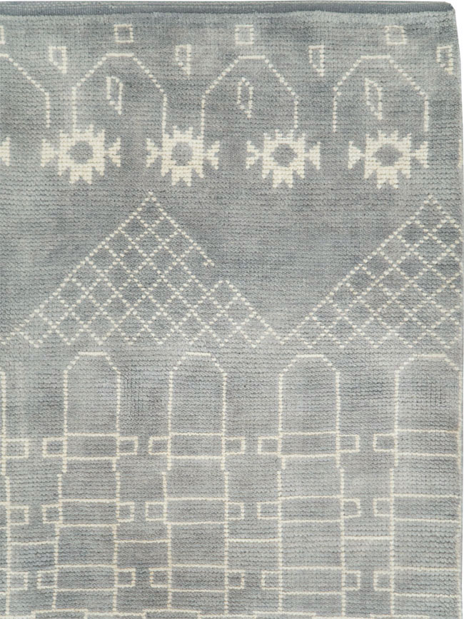 Contemporary Moroccan Room Size Carpet, No.29338 - Staging