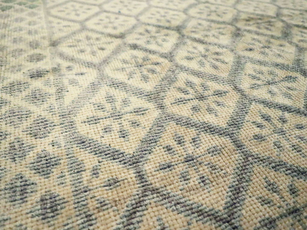 Vintage Turkish Anatolian Throw Rug, No.29345 - Staging