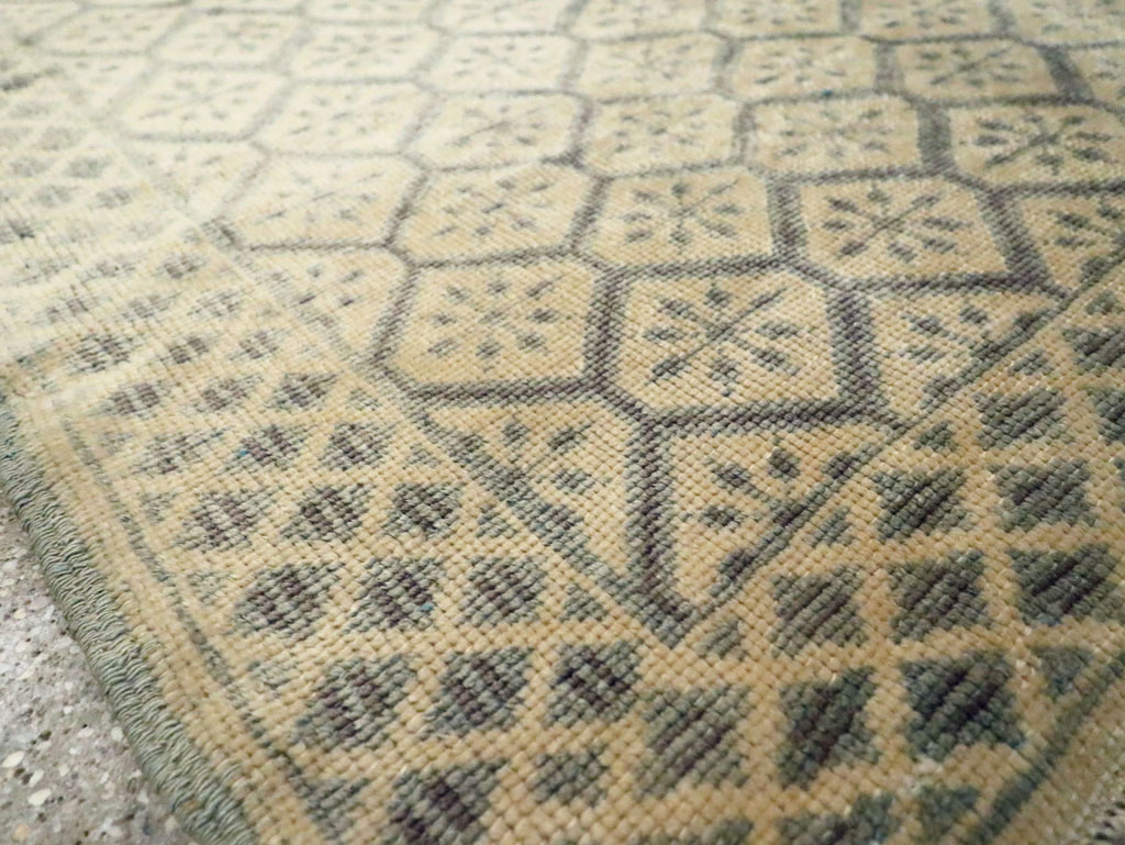 Vintage Turkish Anatolian Throw Rug, No.29345 - Staging