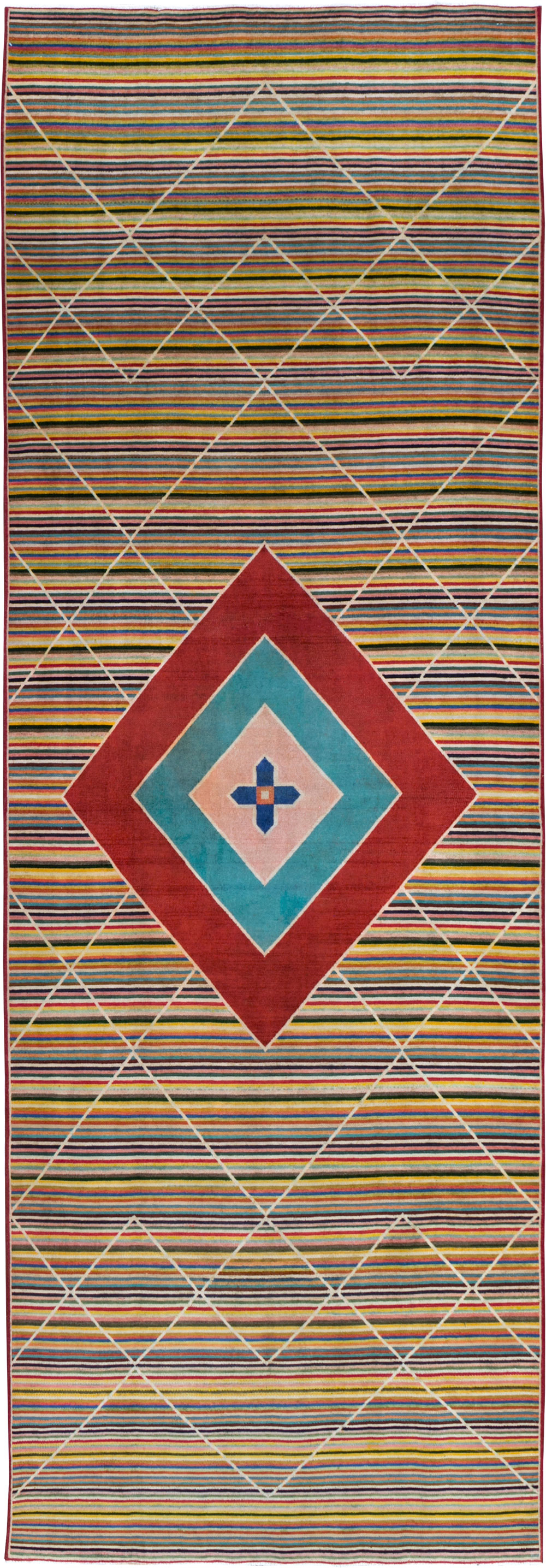 Vintage Persian Mahal Gallery Rug, No.29363 - Staging