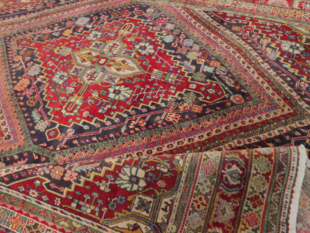 Large Antique Persian Afshar Carpet, No.29390 - Staging