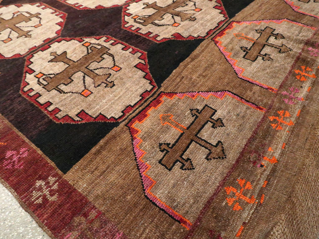 Vintage Anatolian Rug, No.29391 - Staging