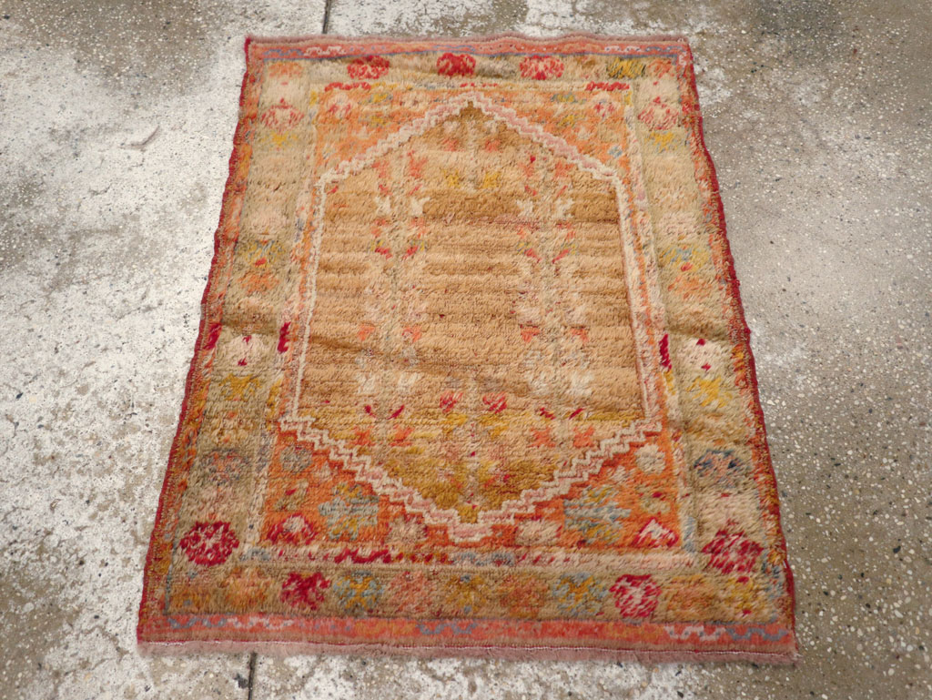 Antique Turkish Angora Oushak Throw Rug, No.29412 - Staging