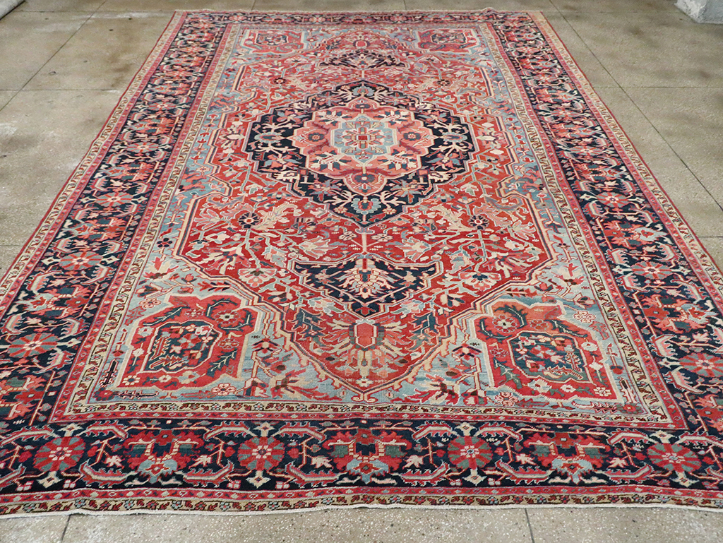 Antique Persian Heriz Carpet, No.29419 - Staging
