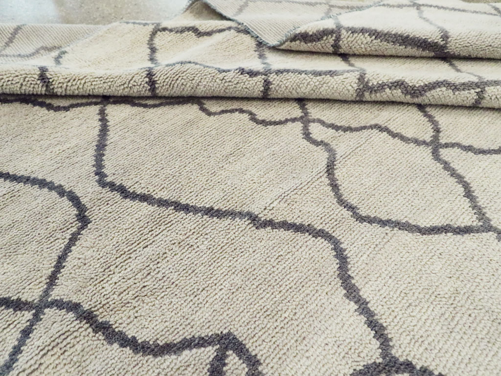 Modern Room Size Moroccan Carpet, No.29439 - Staging