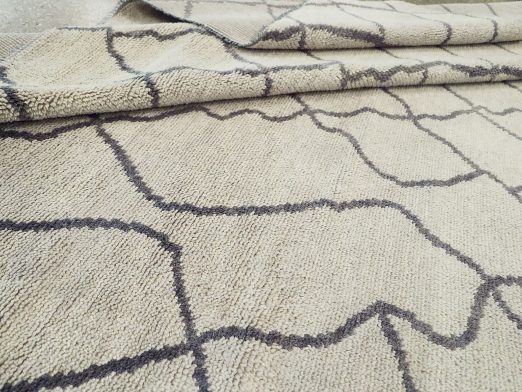 Modern Room Size Moroccan Carpet, No.29439 - Staging