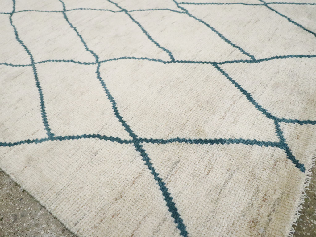 Contemporary Moroccan Room Size Carpet, No.29440 - Staging