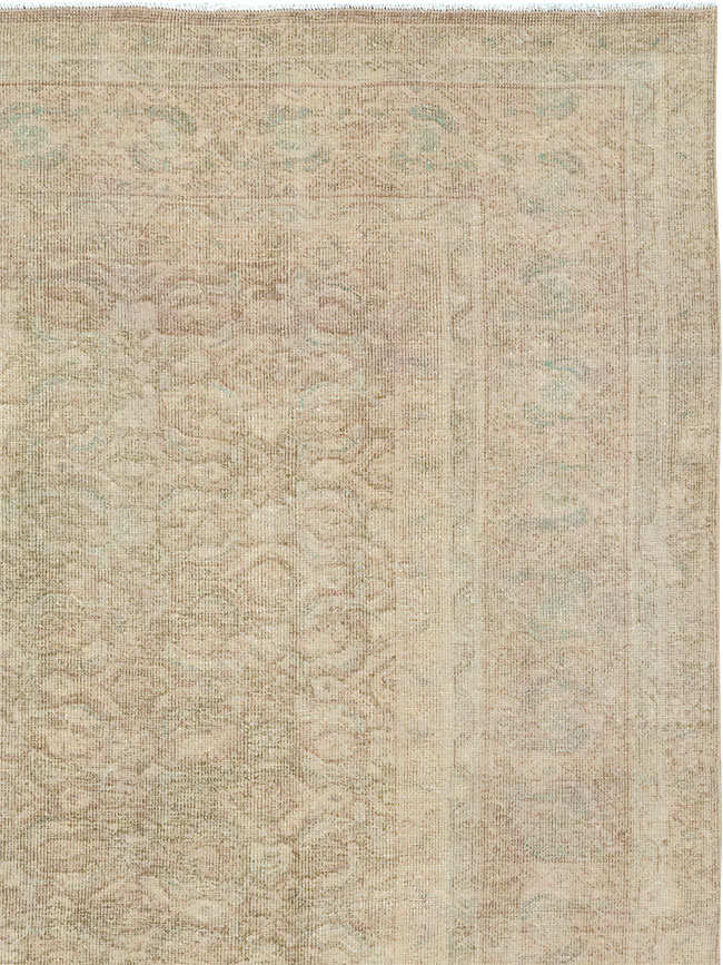 Antique Persian Mahal Carpet, No.29444 - Staging