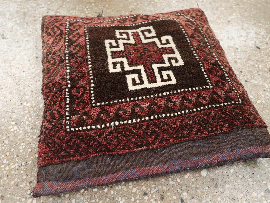 Vintage Persian Baluch Pillow, No.29474 - Staging