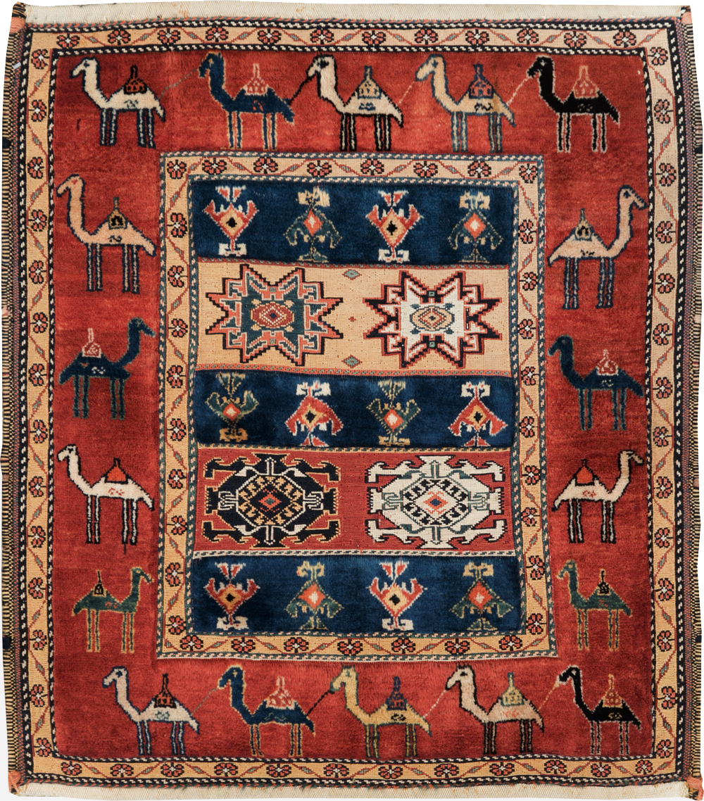 Persian Shiraz Rug, No.29477 - Staging