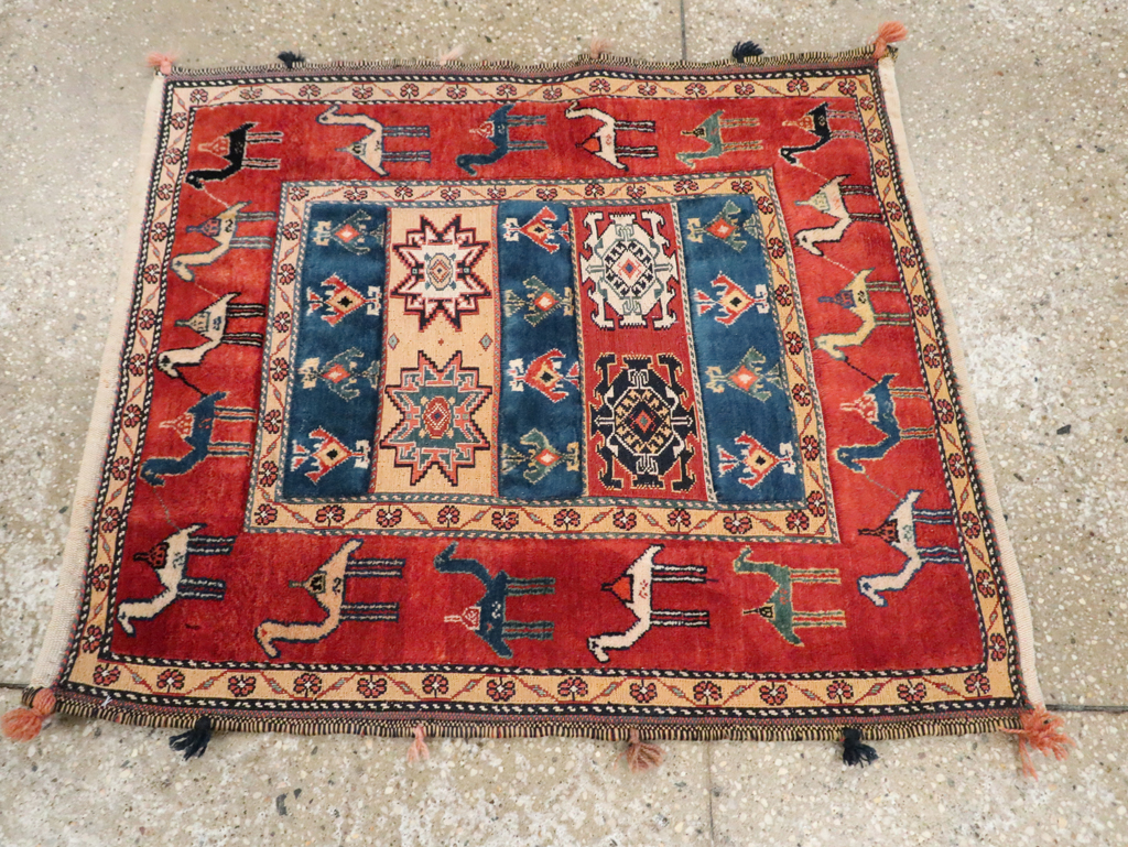 Persian Shiraz Rug, No.29477 - Staging
