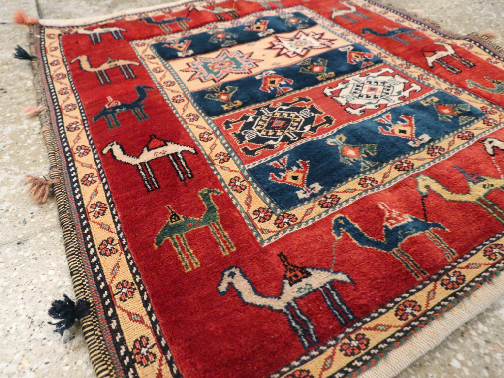Persian Shiraz Rug, No.29477 - Staging