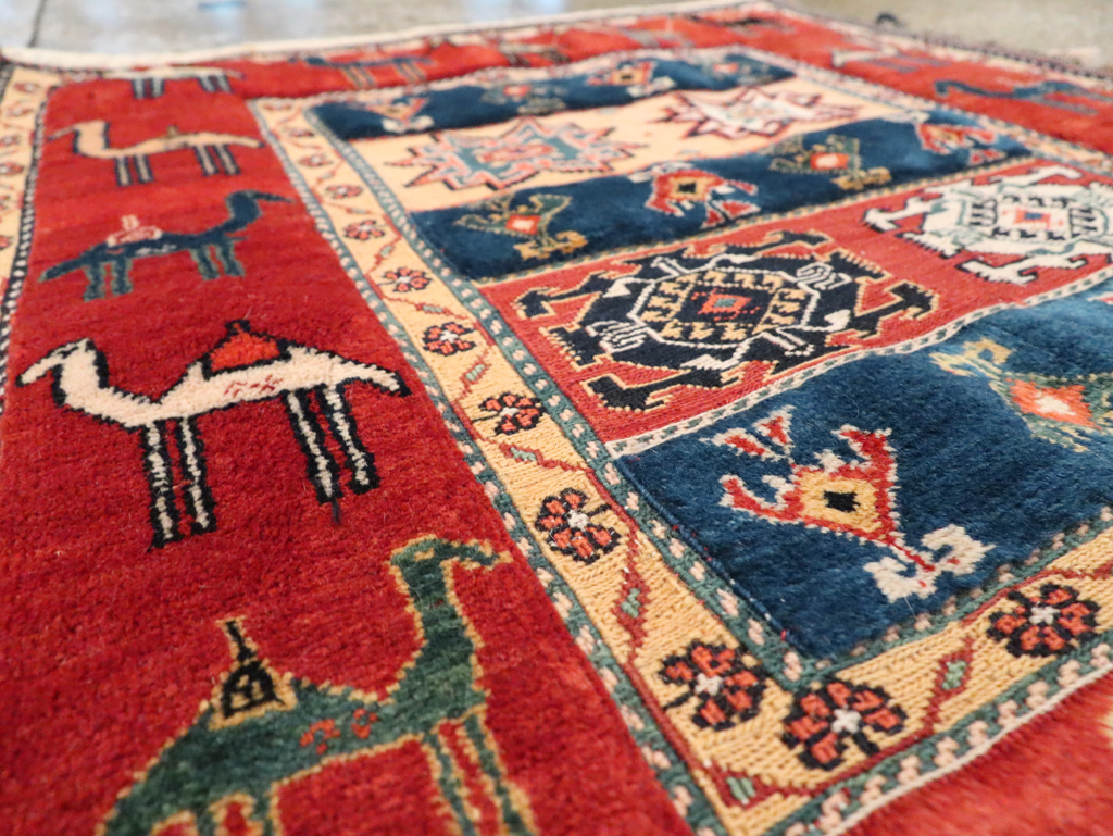 Persian Shiraz Rug, No.29477 - Staging