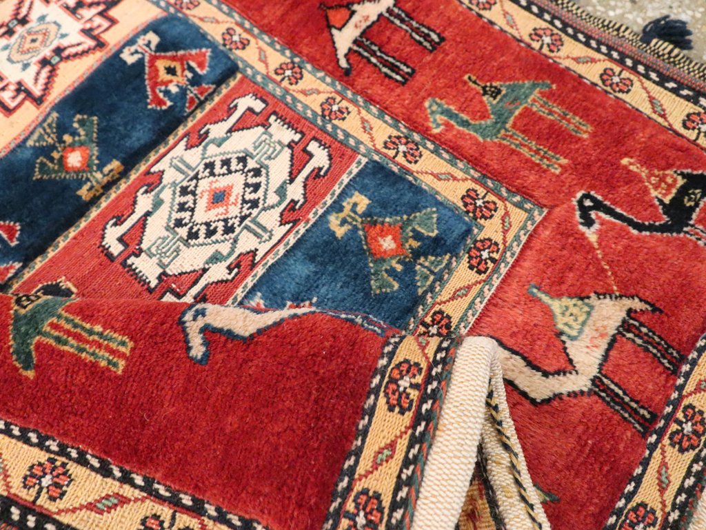 Persian Shiraz Rug, No.29477 - Staging