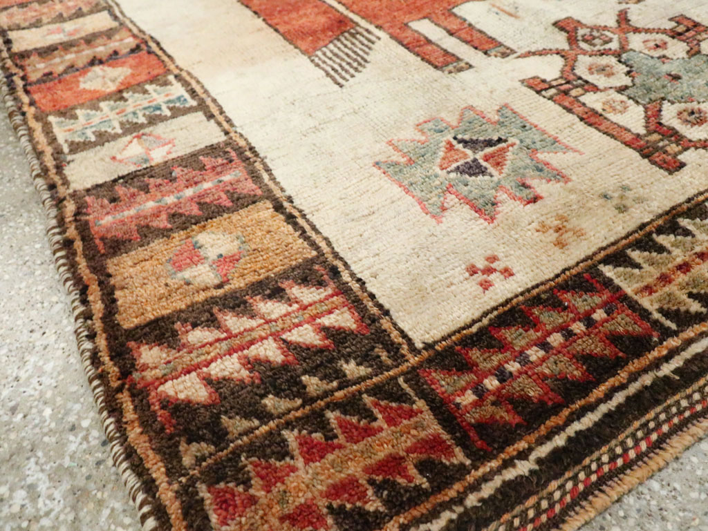 Vintage Persian Pictorial Bakhtiari Rug, No.29508 - Staging