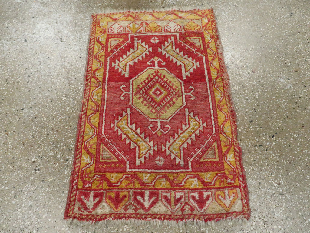 Vintage Turkish Anatolian Throw Rug, No.29512 - Staging