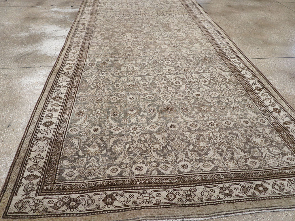 Antique Persian Bidjar Gallery Carpet, No.29564 - Staging