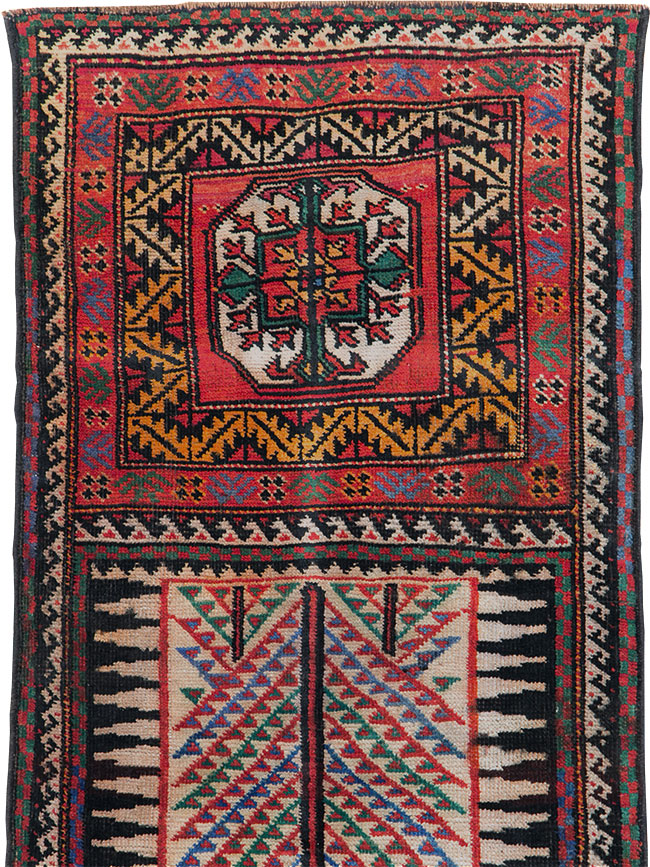 Vitnage Persian Baluch Runner, No.29597 - Staging