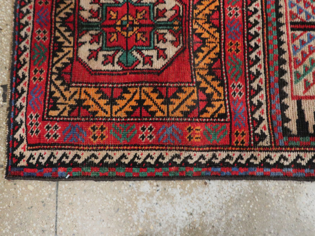 Vitnage Persian Baluch Runner, No.29597 - Staging