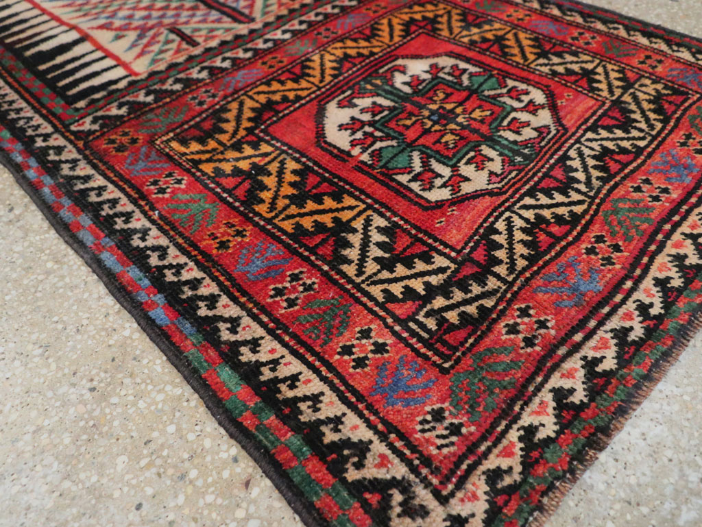 Vitnage Persian Baluch Runner, No.29597 - Staging