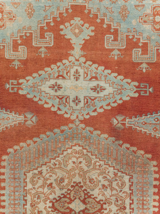 Vintage Persian Veece Carpet, No.29600 - Staging