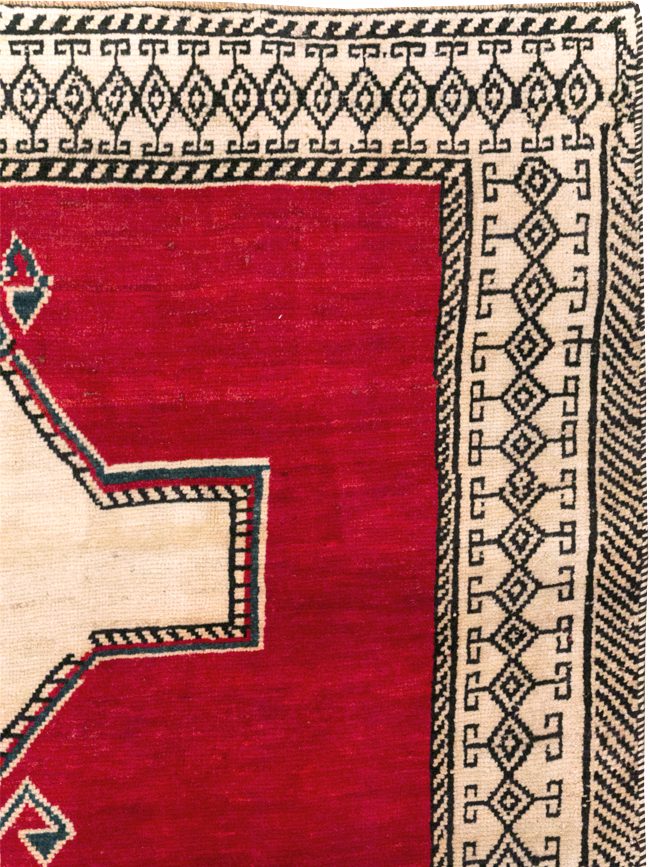 Vintage Persian Gabbeh Accent Rug, No.29603 - Staging