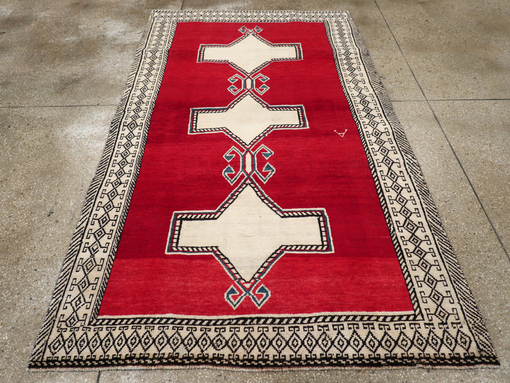 Vintage Persian Gabbeh Accent Rug, No.29603 - Staging