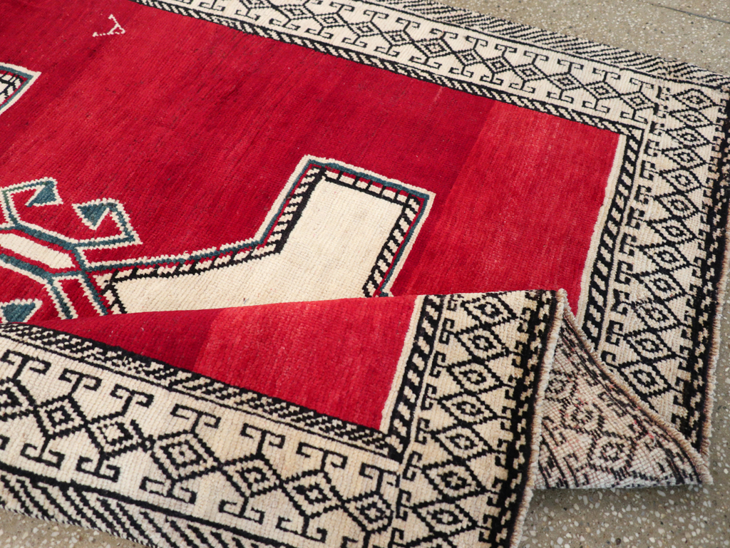 Vintage Persian Gabbeh Accent Rug, No.29603 - Staging