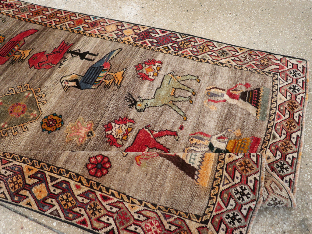 Vintage Persian Pictorial Shiraz Rug, No.29605 - Staging