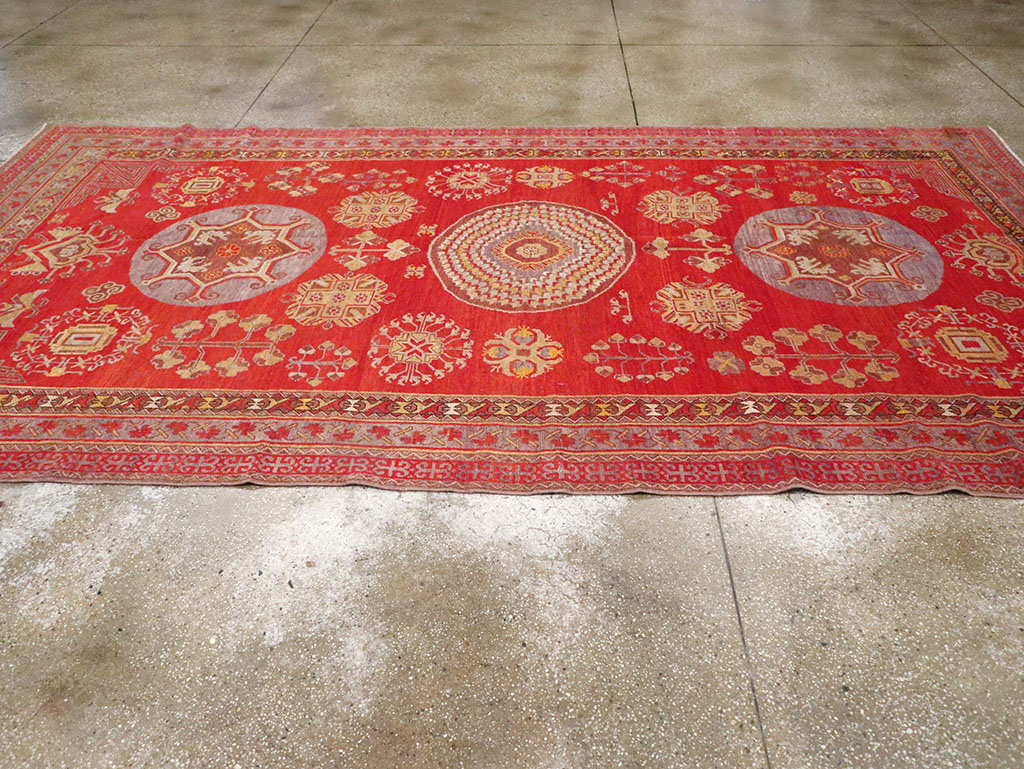 Antique East Turkestan Khotan Gallery Carpet, No.29616 - Staging