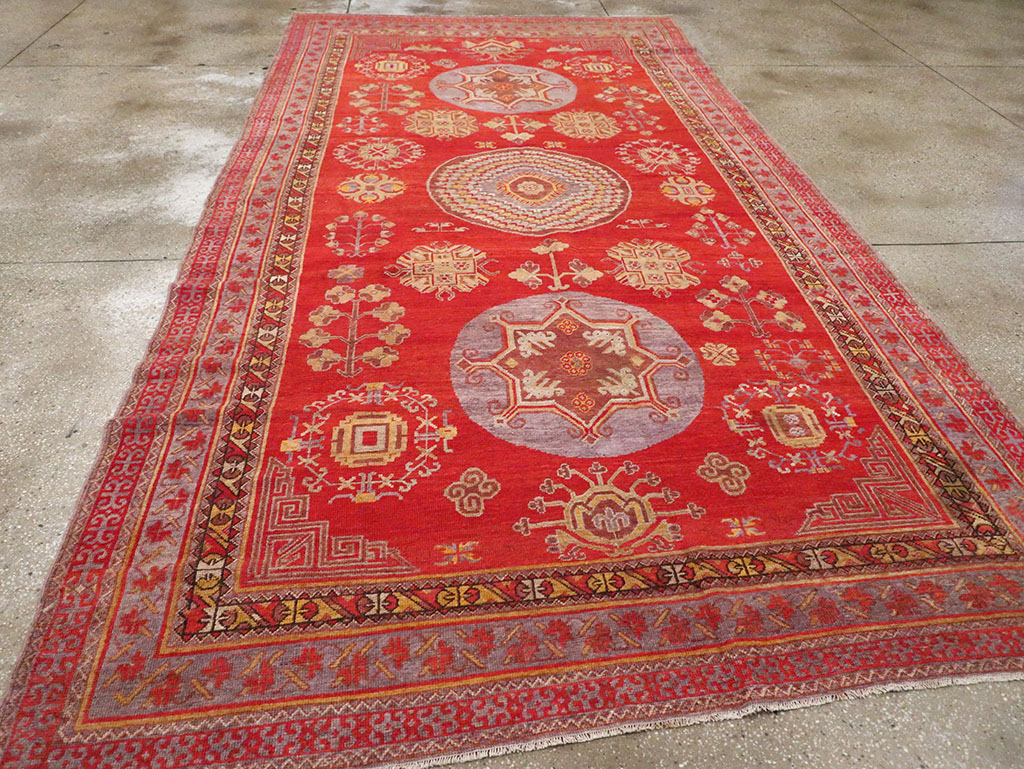 Antique East Turkestan Khotan Gallery Carpet, No.29616 - Staging
