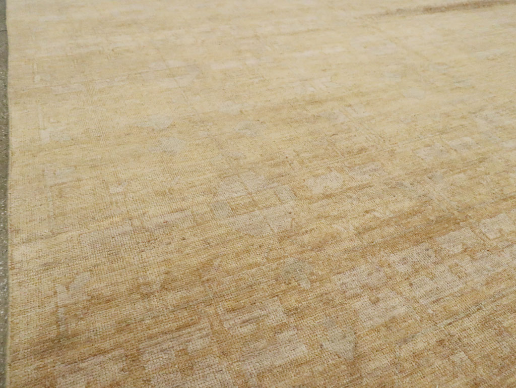 Modern Turkish Anatolian Oversize Carpet, No.29622 - Staging