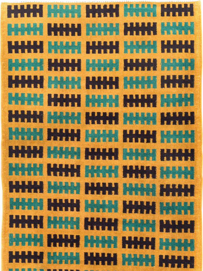 Vintage Turkish Anatolian Runner, No.29660 - Staging