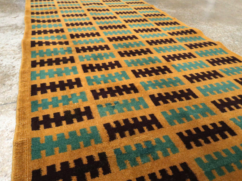 Vintage Turkish Anatolian Runner, No.29660 - Staging