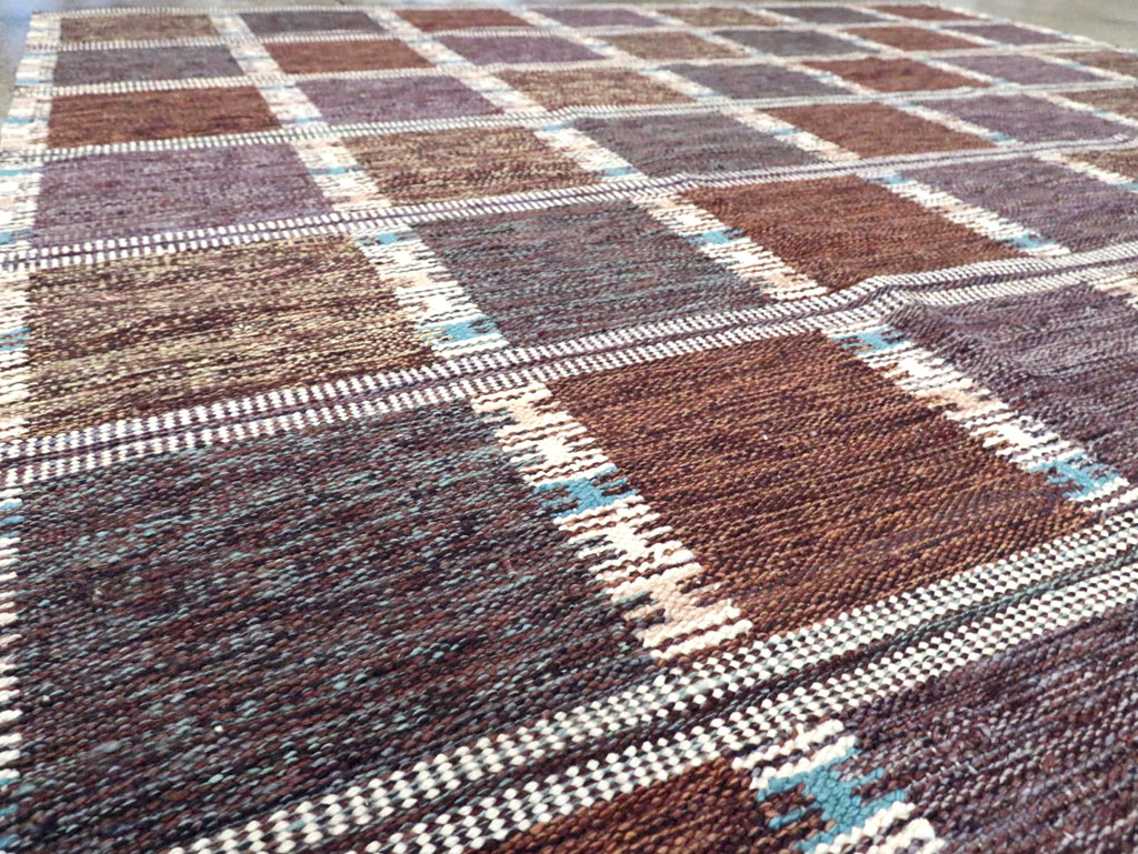 Swedish Inspired Contemporary Turkish Flatweave Kilim Room Size Carpet, No.29667 - Staging