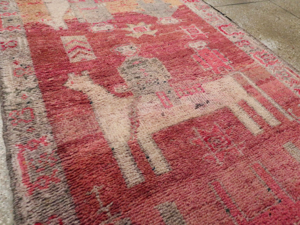 Vintage Turkish Anatolian Pictorial Runner, No.29676 - Staging