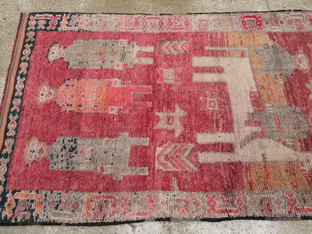 Vintage Turkish Anatolian Pictorial Runner, No.29676 - Staging