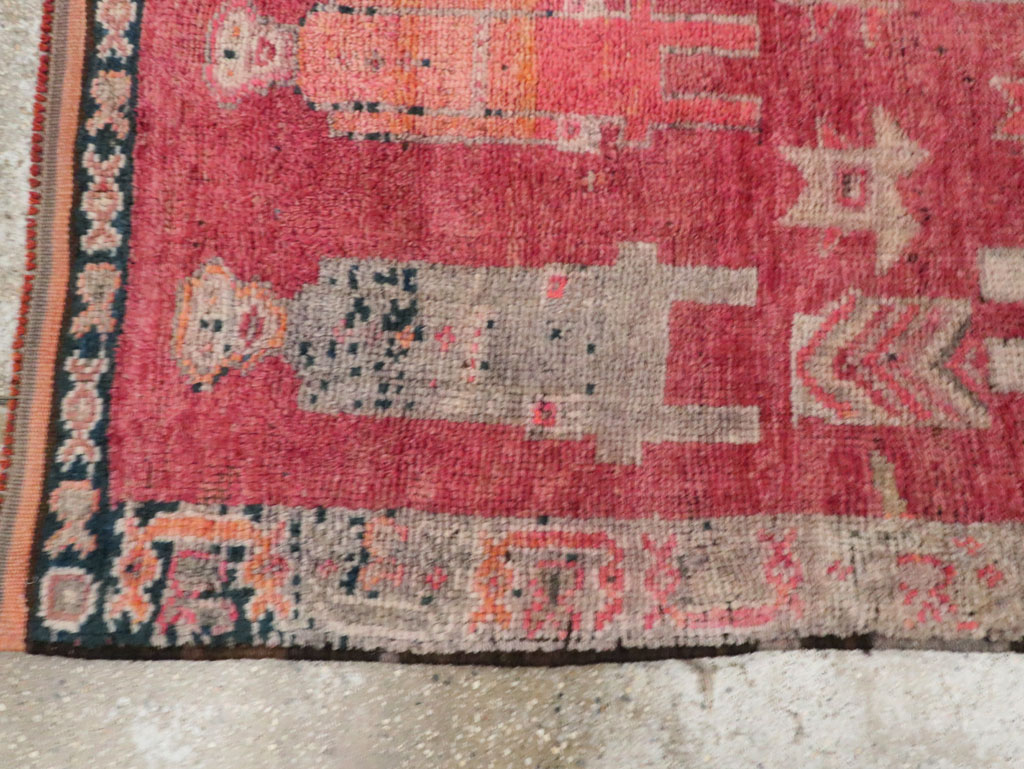 Vintage Turkish Anatolian Pictorial Runner, No.29676 - Staging