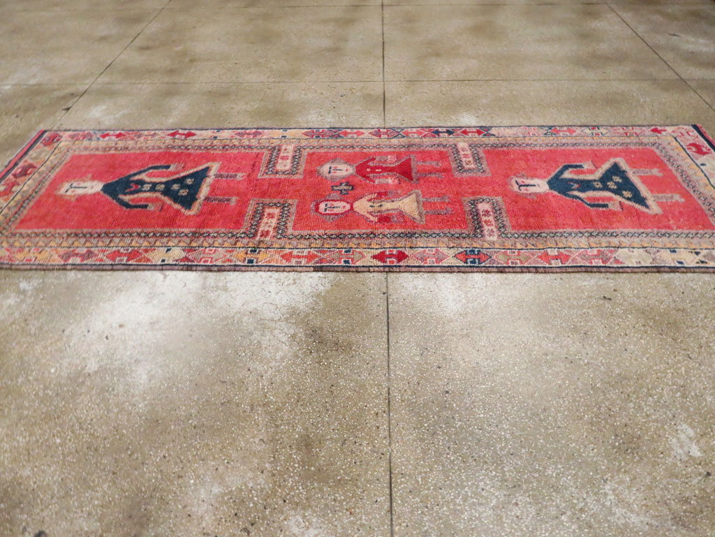 Vintage Turkish Anatolian Pictorial Runner, No.29677 - Staging