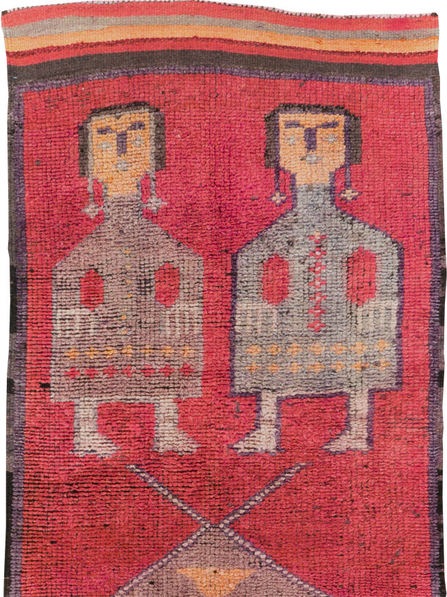 Vintage Turkish Anatolian Pictorial Runner, No.29678 - Staging