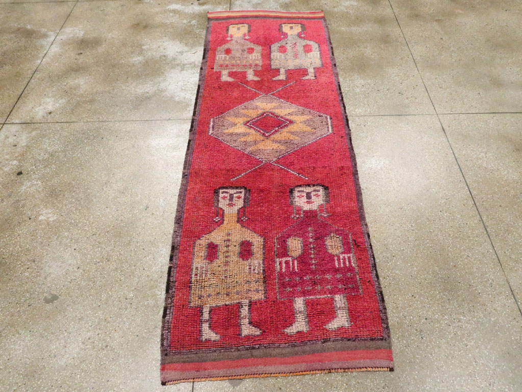 Vintage Turkish Anatolian Pictorial Runner, No.29678 - Staging