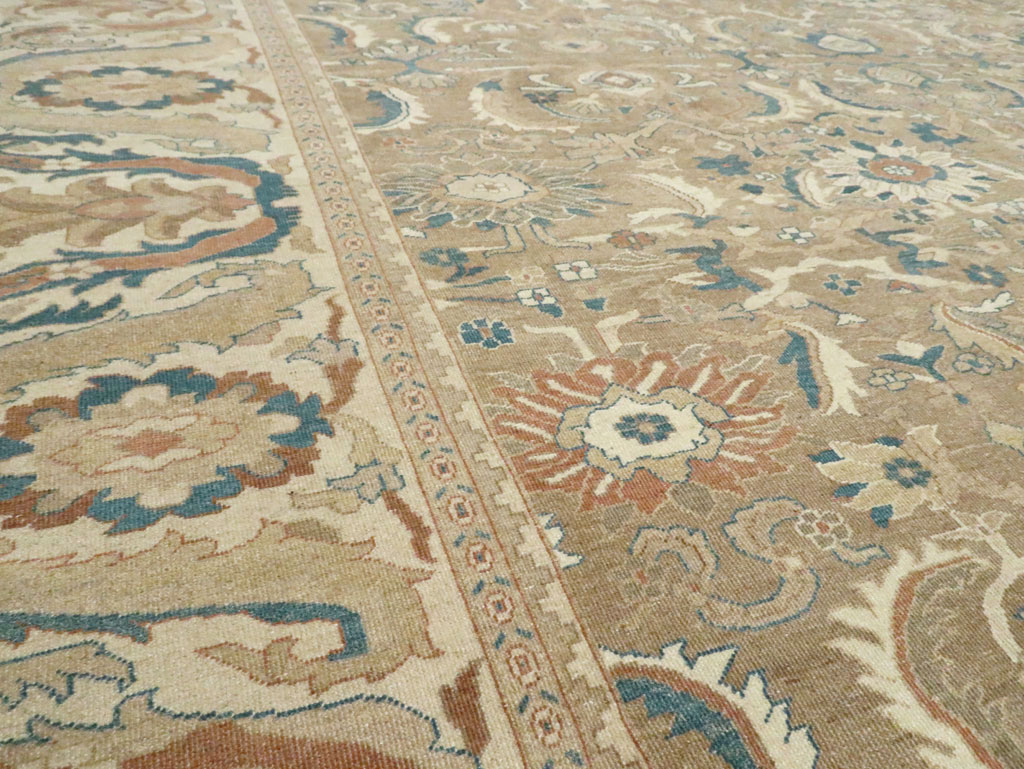 Contemporary Persian Sultanabad Carpet, No.29688 - Staging