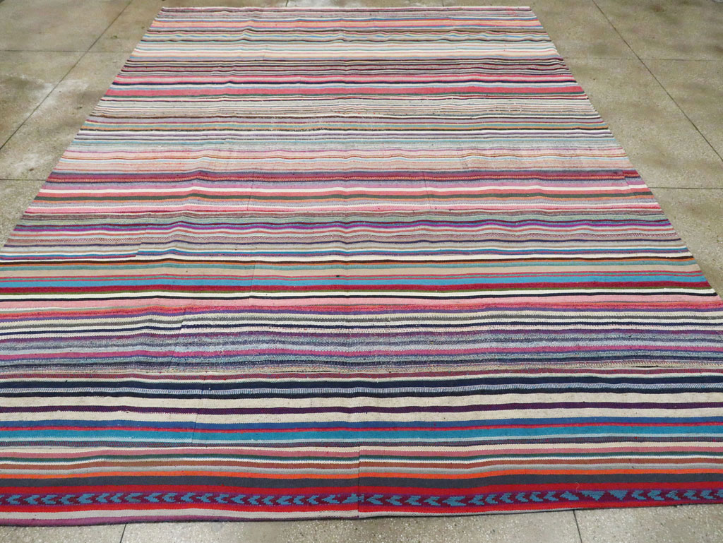 Contemporary Turkish Flatweave Kilim Large Room Size Carpet, No.29690 - Staging