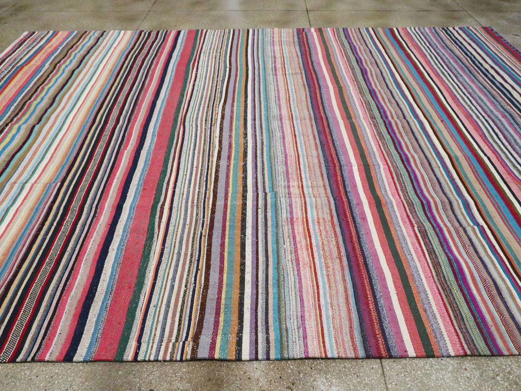 Contemporary Turkish Flatweave Kilim Large Room Size Carpet, No.29690 - Staging