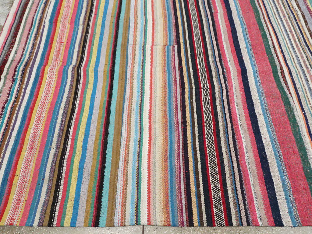 Contemporary Turkish Flatweave Kilim Large Room Size Carpet, No.29690 - Staging