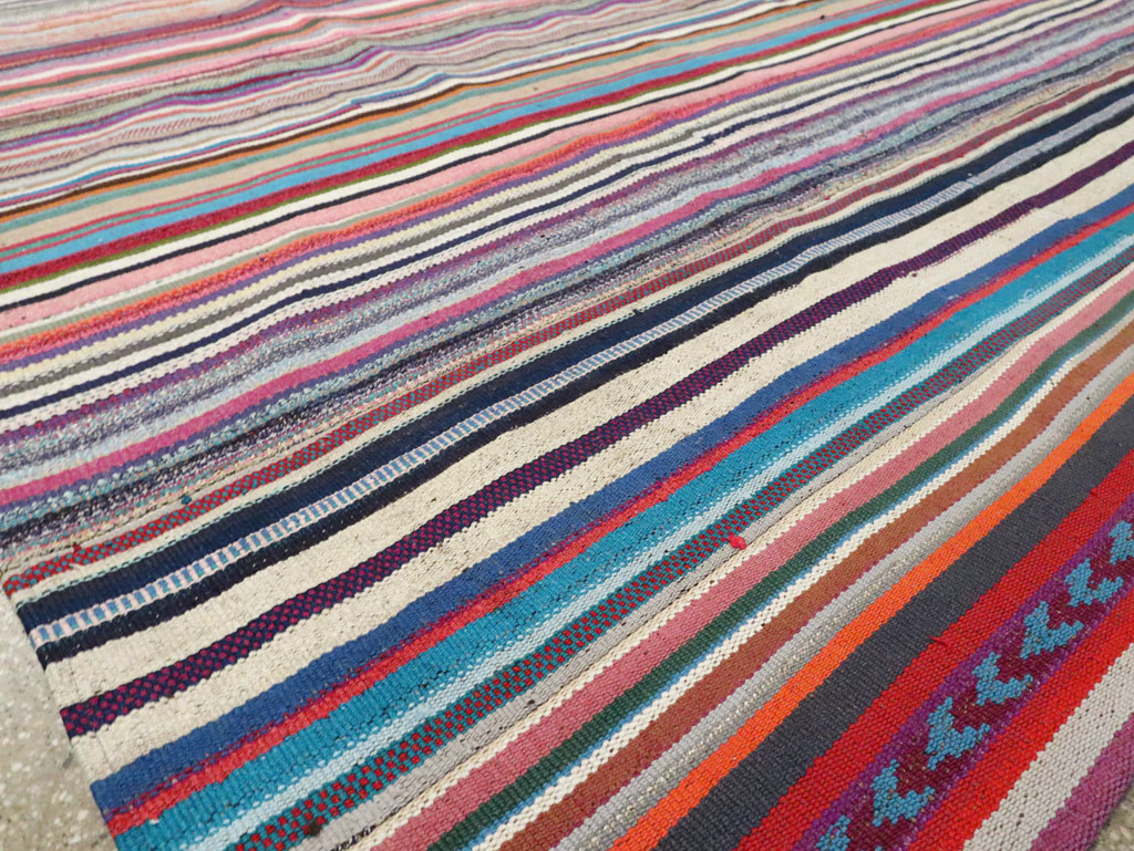 Contemporary Turkish Flatweave Kilim Large Room Size Carpet, No.29690 - Staging