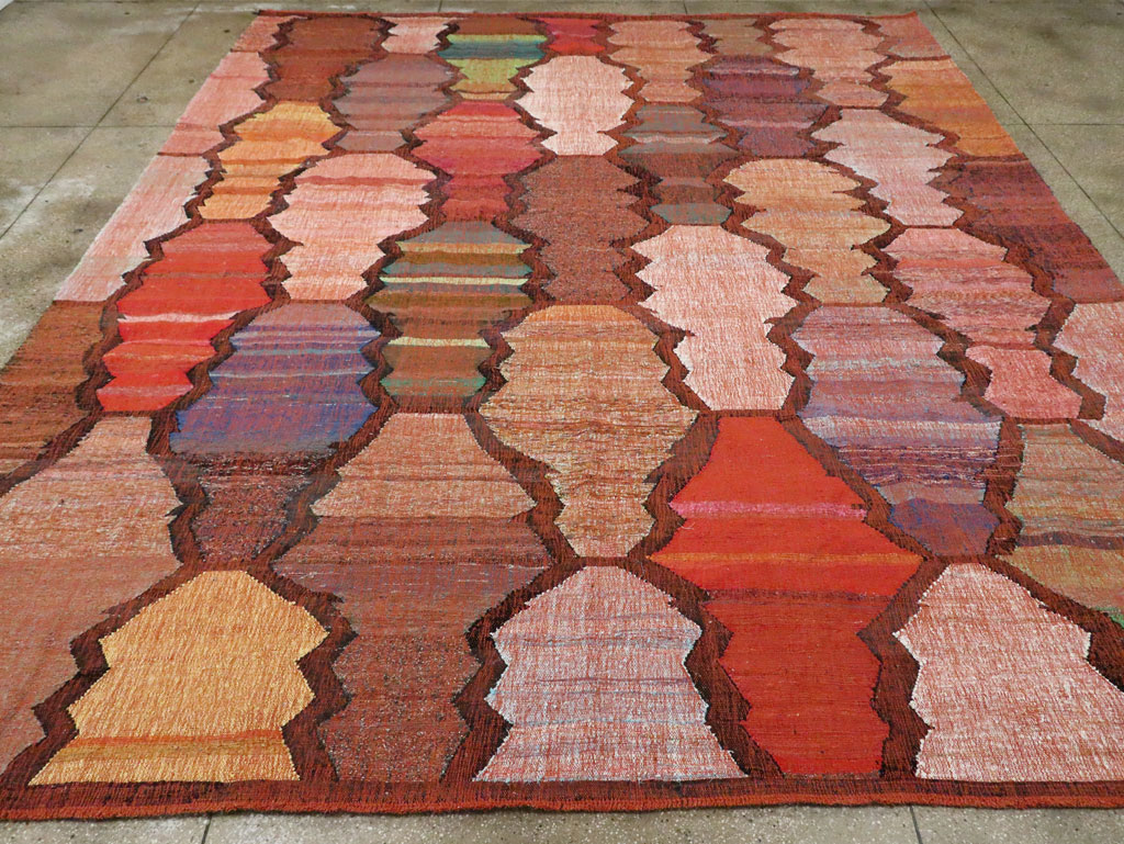 Contemporary Turkish Flatweave Kilim Room Size Carpet, No.29697 - Staging
