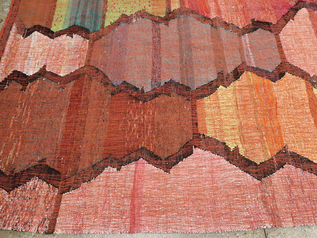 Contemporary Turkish Flatweave Kilim Room Size Carpet, No.29697 - Staging